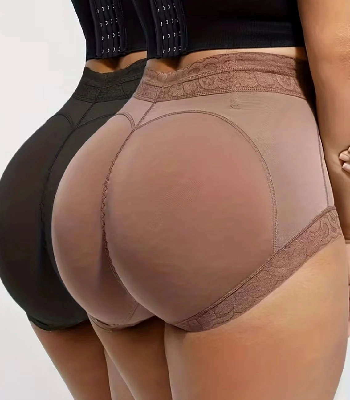 Faja bóxer Short Triplerealce 1023 en color nude con detalles en encaje, vista posterior mostrando control abdominal y elevación de glúteos.