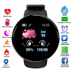 Reloj inteligente D18 con pantalla circular negra, correa negra y detalles en azul y rosa. Muestra monitoreo de salud: ritmo cardíaco, presión arterial, sueño, pasos, calorías y distancia. Incluye notificaciones para WhatsApp, Facebook, Twitter y recordatorios de mensajes. Resistente al agua IP67.
