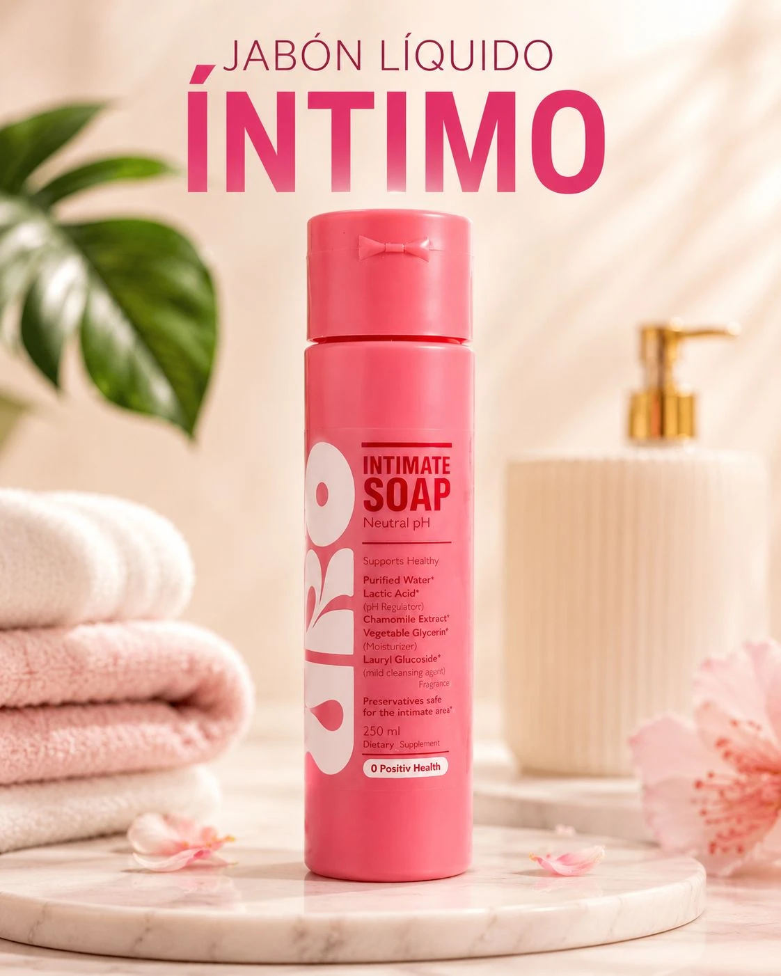 Jabón líquido íntimo Uro en presentación de 250 ml, color rosa, sobre superficie de mármol con toallas y accesorios de baño.