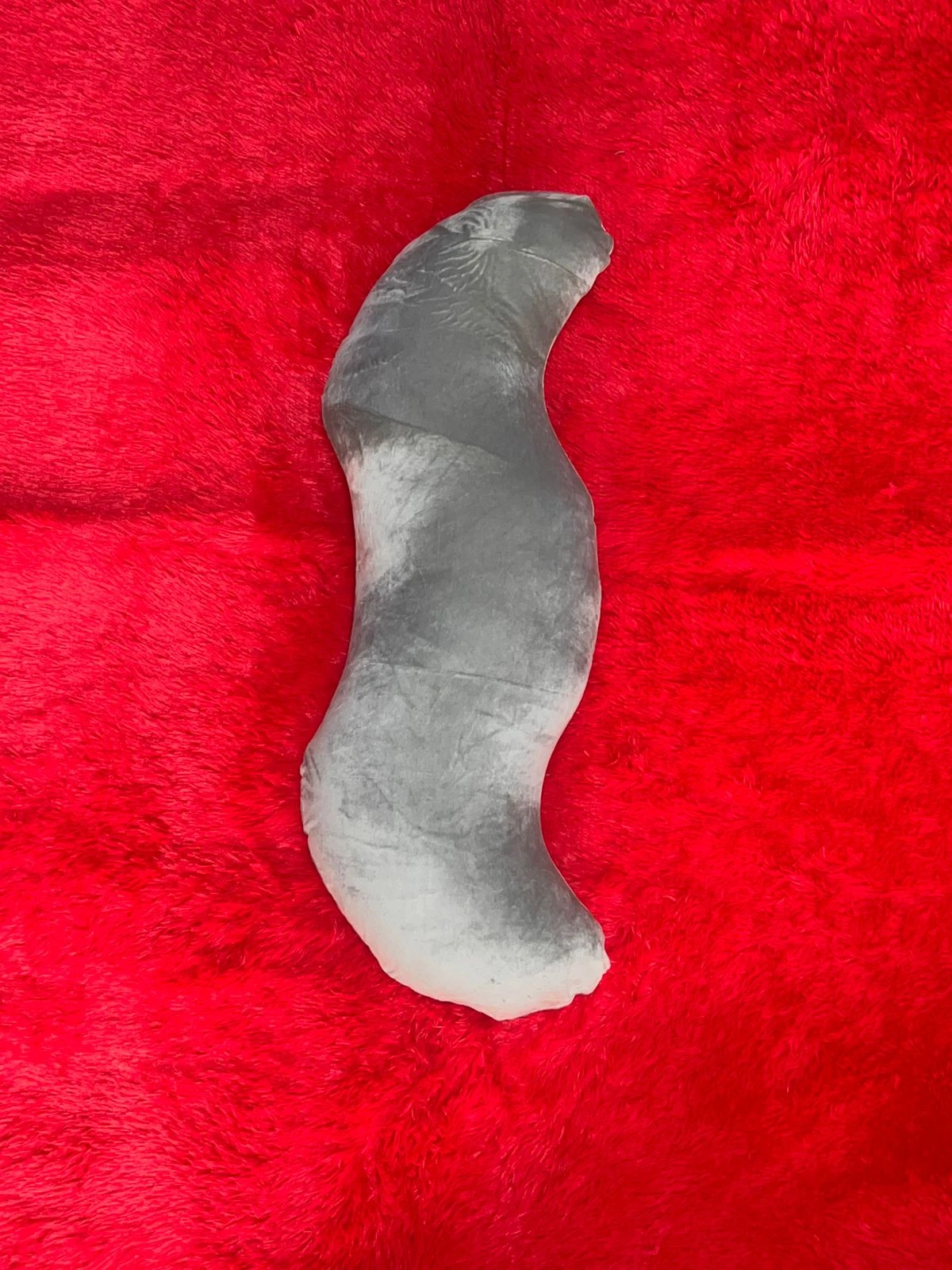 Almohada tipo gusano ergonómica para dormir de lado - reduce dolores de espalda y mejora la postura al descansar