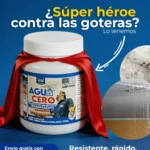 Bote blanco de impermeabilizante Aguacero Gris 7A con etiqueta azul y roja, envuelto en capa roja tipo capa de héroe, sobre fondo azul. Incluye de gotas de agua y superficie tratada.