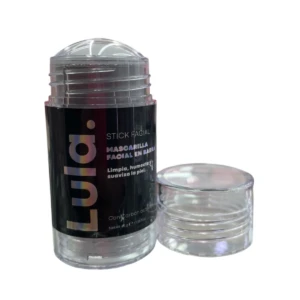 Barra facial de limpieza de la marca Lula, con tapa transparente y etiqueta negra que muestra el nombre del producto y su función.