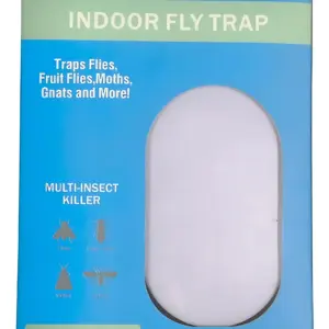 Paquete de trampa para insectos de color azul claro, con ventana transparente que muestra el adhesivo blanco. Incluye tarjetas adhesivas y no contiene químicos.