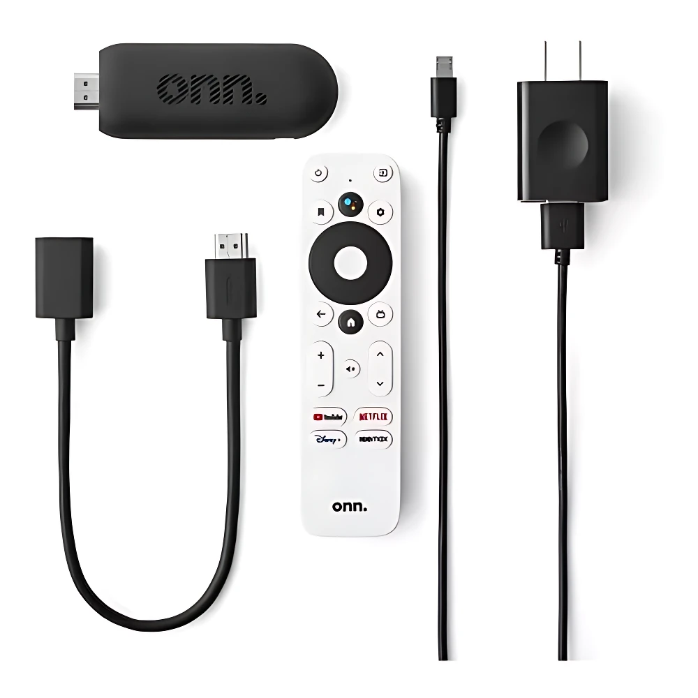 Conjunto de convertidor Onn Full HD con control remoto, cable HDMI, adaptador y cargador, sobre fondo blanco.