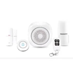 Kit de alarma inteligente en blanco, incluye sirena central, sensores de puerta, botón de pánico, control remoto con llavero y cámara de seguridad.