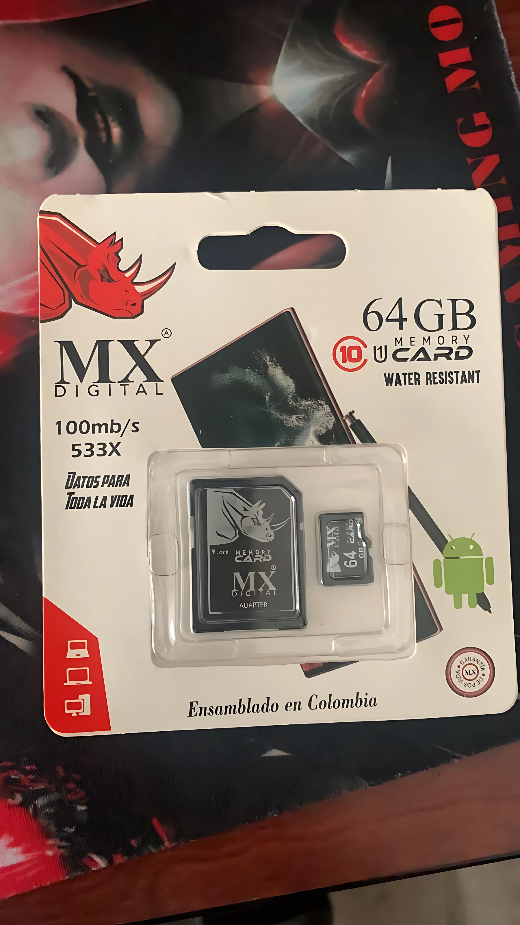 Paquete de tarjeta de memoria MX Digital de 64 GB, resistente al agua, con lector incluido y adaptador para microSD.