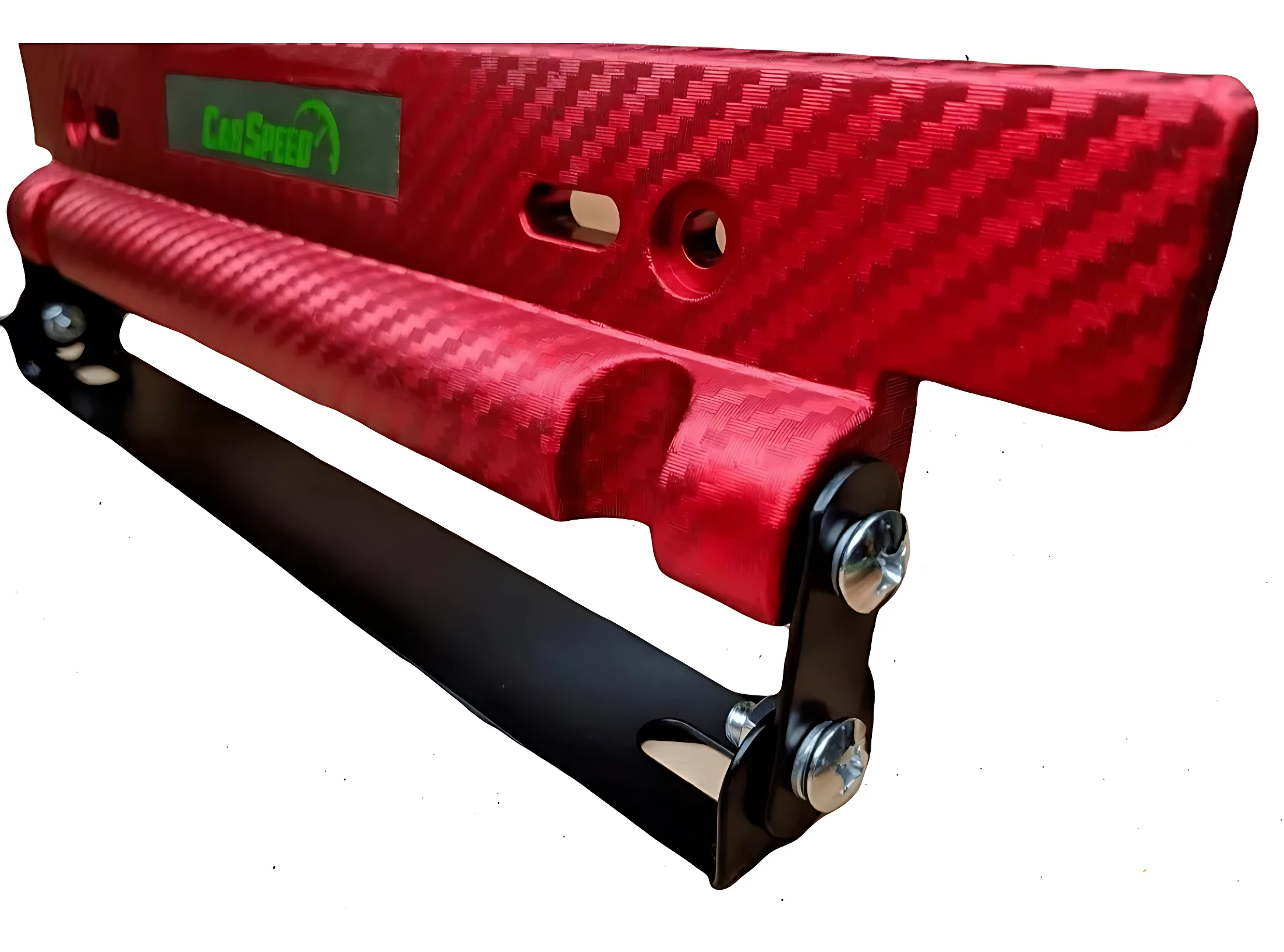 Porta placa rojo con textura de fibra carbono y platina metálica negra, diseñado para montaje en vehículo.