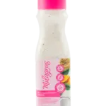 Envase plástico de 450 ml con tapa rosada que contiene Bio-repolarizador capilar Milagros, crema blanca con partículas, ideal para reparar cabello dañado.