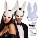 Máscara de conejo blanca minimalista con correa ajustable - Destaca en fiestas de disfraces y sesiones fotográficas - Imagen 3