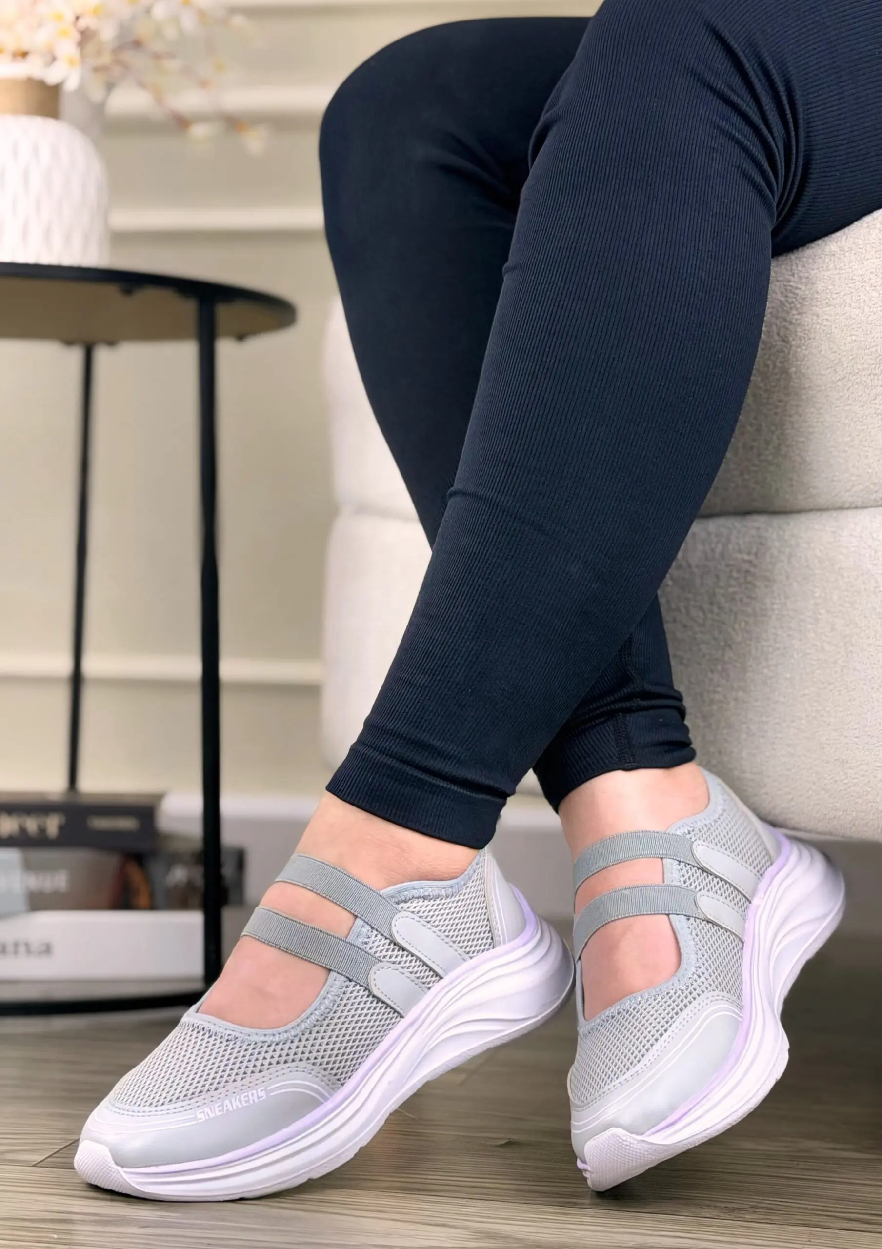Zapatillas urbanas de mujer Mafalda con doble liga y malla transpirable - Reducen la fatiga durante largas caminatas diarias