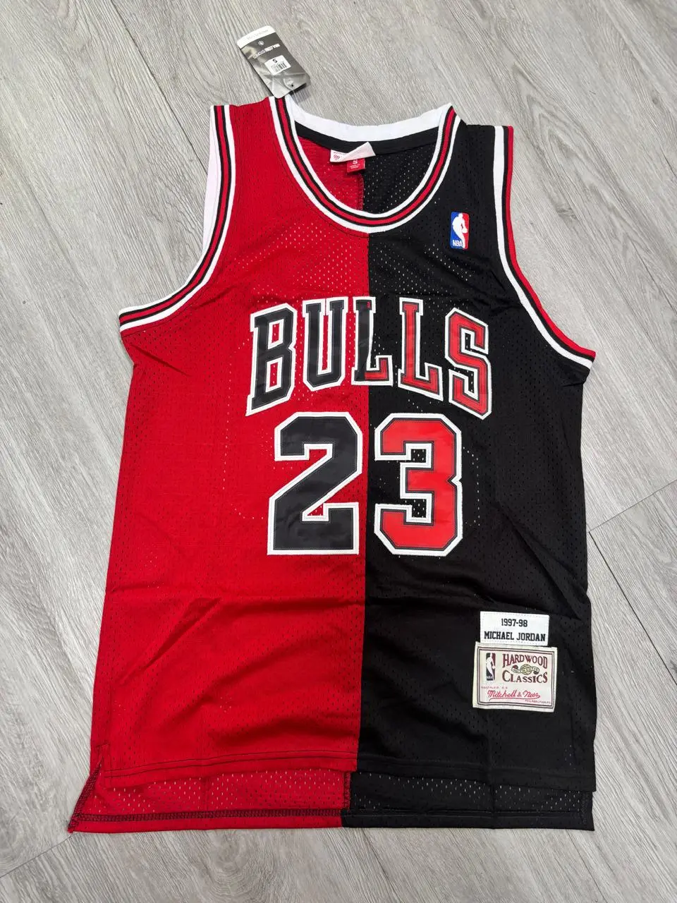 Camisilla deportiva estilo NBA transpirable para baloncesto - Disfruta total libertad de movimiento en cada entrenamiento