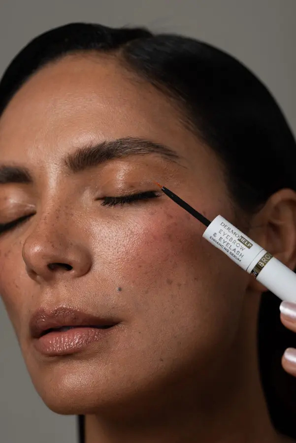 Tratamiento para El Crecimiento de Cejas - Imagen 2