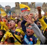 Bandera Colombia 150X90Cm con Escudo - Imagen 2