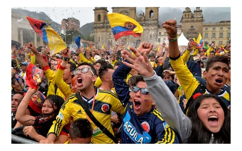 Bandera Colombia 150X90Cm con Escudo