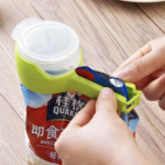 Clip tapa selladora para bolsas de cocina con boquilla vertedora - Conserva tus alimentos frescos y crujientes por más tiempo - Imagen 7