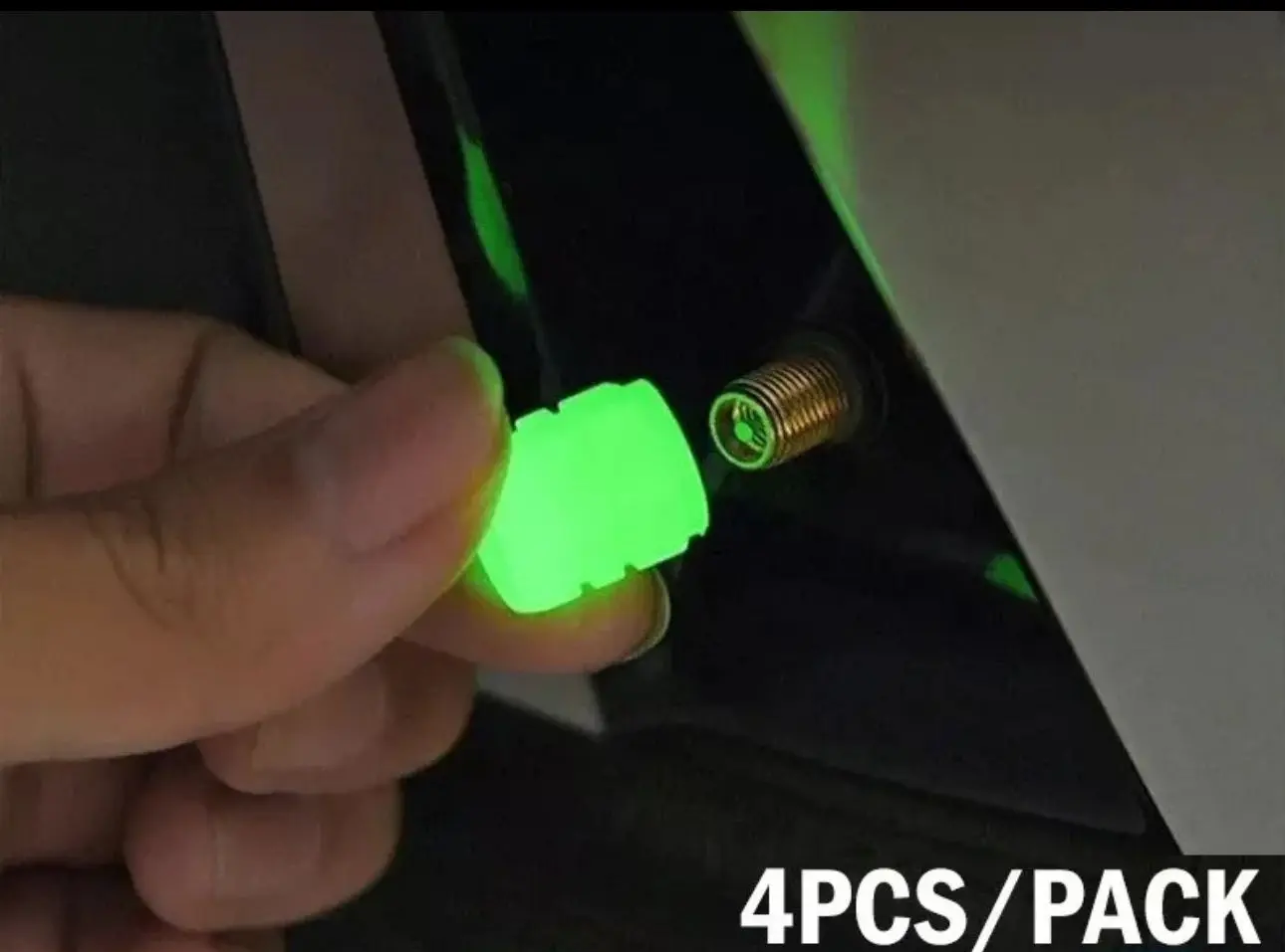 Detalle de las dimensiones de 16 por 12 milímetros de los tapones de válvula para llantas