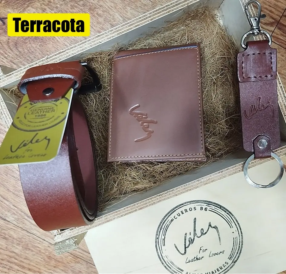 Conjunto de accesorios de cuero correa billetera y llavero en caja - Proyecta una imagen profesional y elegante todos los días