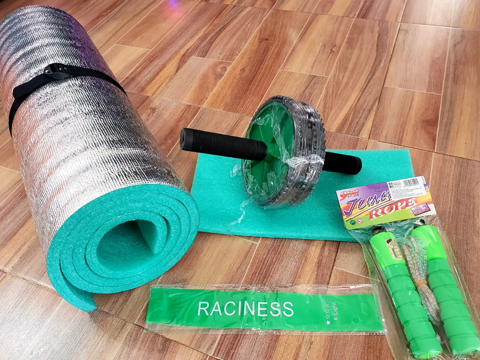 Kit deportivo de entrenamiento en casa con rueda abdominal y colchoneta - Fortalece tu cuerpo y mejora tu resistencia cardiovascular