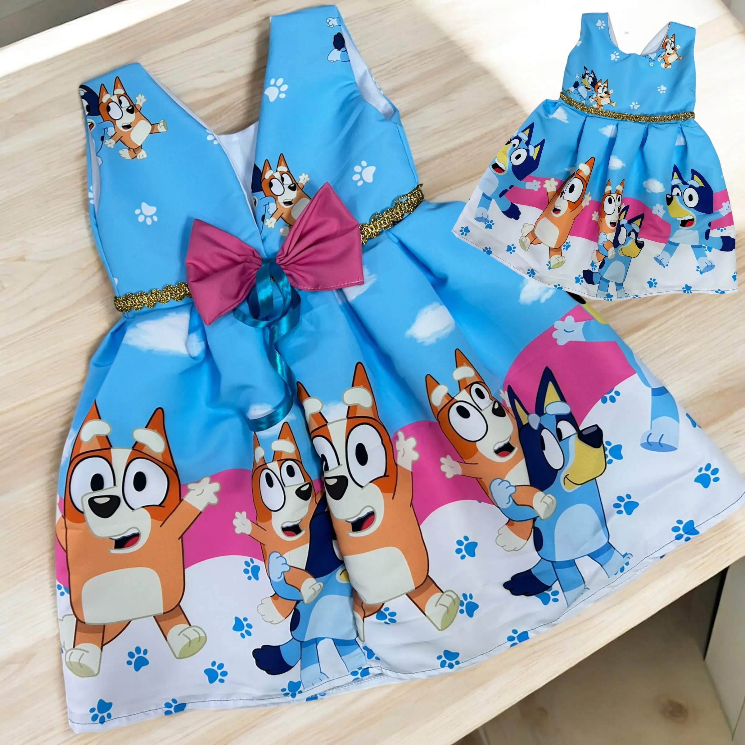 Vestido de fiesta Bluey y Bingo antifluido para niñas - Garantiza comodidad y diversión en cada celebración