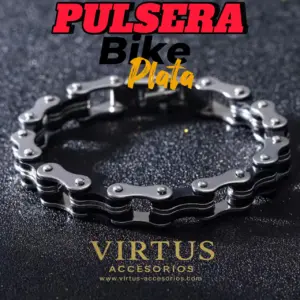 Pulsera de color plata con diseño de eslabones de cadena de bicicleta, presentada en círculo sobre fondo oscuro texturizado.