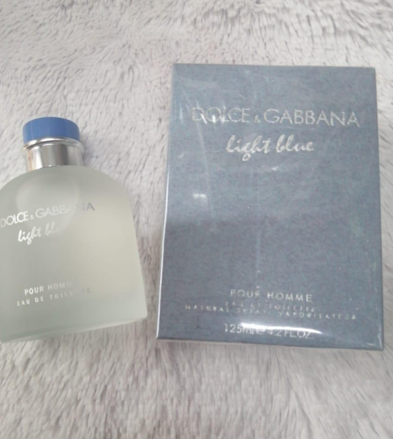 Perfume Dolce y Gabbana Light Blue Pour Homme Cítrico - Disfrutas una frescura duradera para uso diario