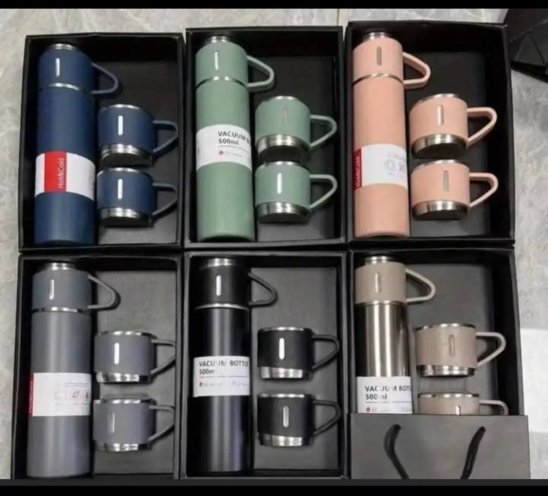 Termo para café de acero inoxidable con tres tazas - Mantiene la temperatura ideal durante todo el día