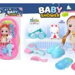 Set de muñeca de 17 cm con bañera rosa de 45 cm, incluye conejito de juguete, secador, gafas de baño y accesorios de aseo.