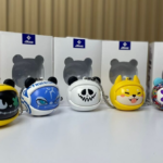 Audífonos inalámbricos TWS con estuche de personaje y micrófono - Disfrutas música sin cables y proteges tus auriculares en todo momento - Imagen 6