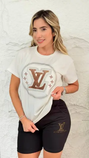 Conjunto Bermuda Louis Vuitton Laser para mujer en licra algodón - Disfruta frescura y comodidad diaria en tus viajes o salidas casuales