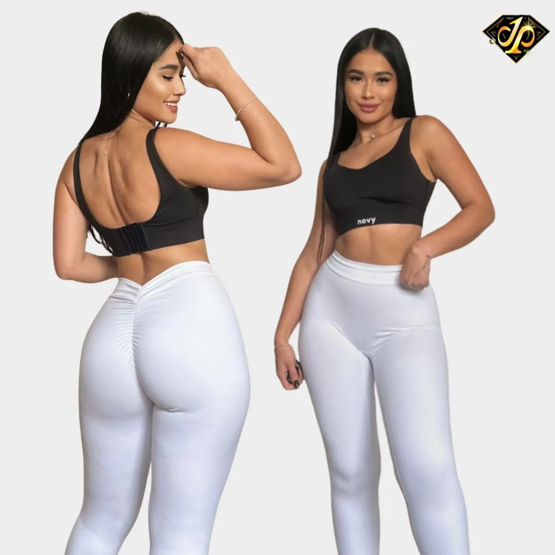 Leggings blancos deportivos de tiro alto con efecto push up, mostrados en vista frontal y posterior para resaltar la figura y glúteos.