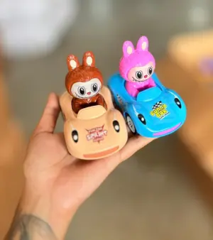 Carro de Impulso Labubu 894