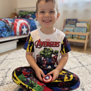 Pijama de niño Avengers en tela piel de durazno - garantiza comodidad y frescura durante toda la noche