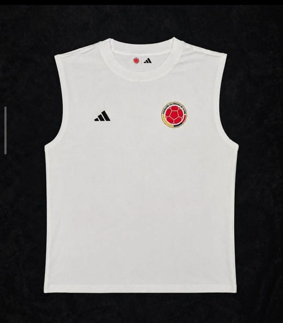 Camisilla Deportiva Selección Colombia de Poliéster Transpirable - Disfrutas máxima frescura y comodidad absoluta durante tus entrenamientos