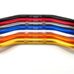 Manubrio universal de aluminio Rizoma con base - Renueva el estilo deportivo de tu moto - Imagen 2