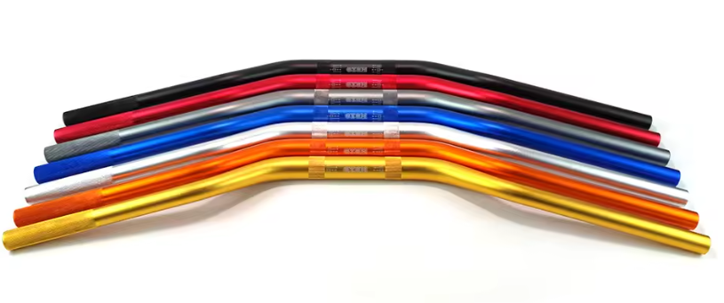 Manubrio universal de aluminio Rizoma con base - Renueva el estilo deportivo de tu moto