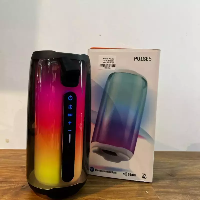 Parlante portátil Pulse 5 Bluetooth con luces LED 360 y sonido de 20W - Disfruta de audio potente y resistente al agua en tus reuniones
