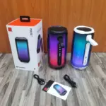 Parlante portátil Pulse 5 Bluetooth con luces LED 360 y sonido de 20W - Disfruta de audio potente y resistente al agua en tus reuniones