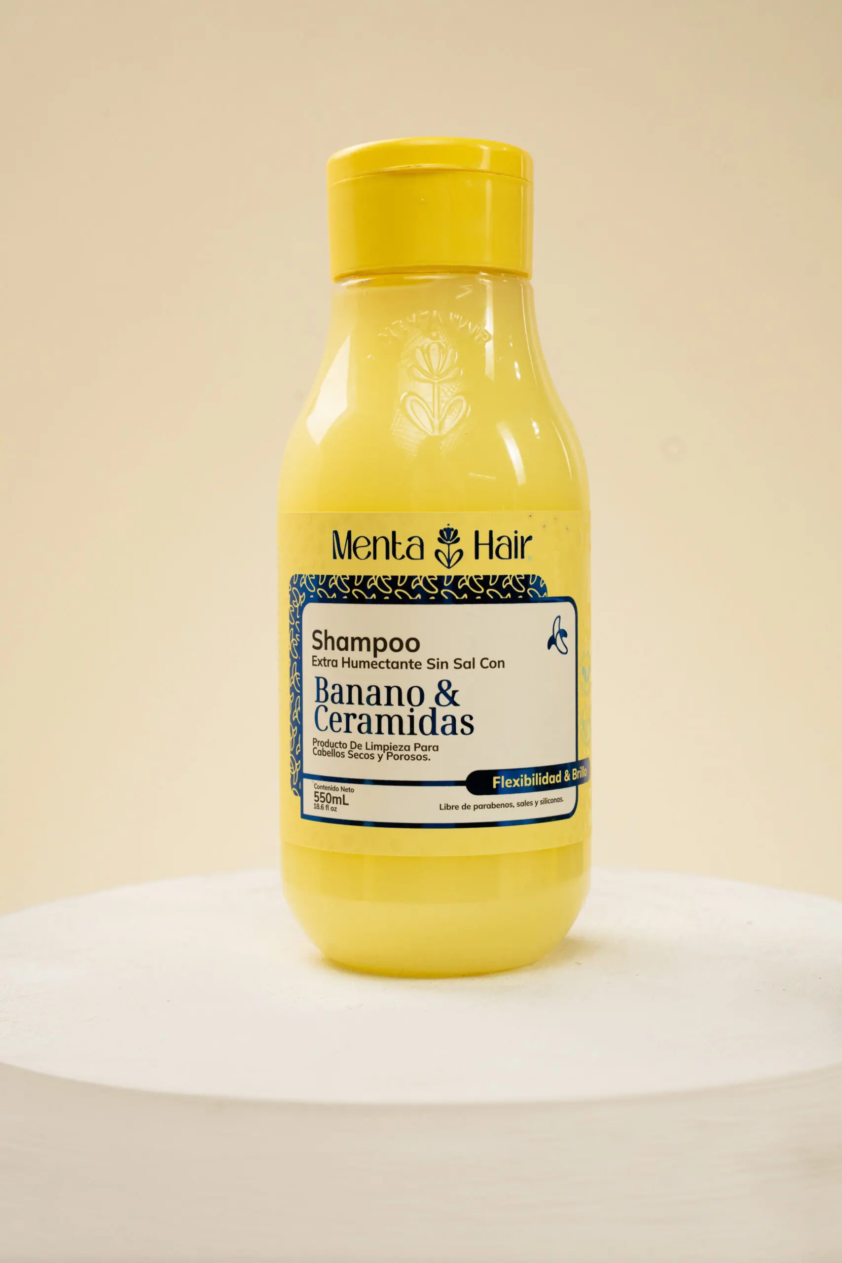 Detalle del shampoo humectante de banano