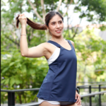 Camisilla Deportiva Mujer Poli Licra Transpirable - Evita la acumulación de calor corporal - Imagen 2