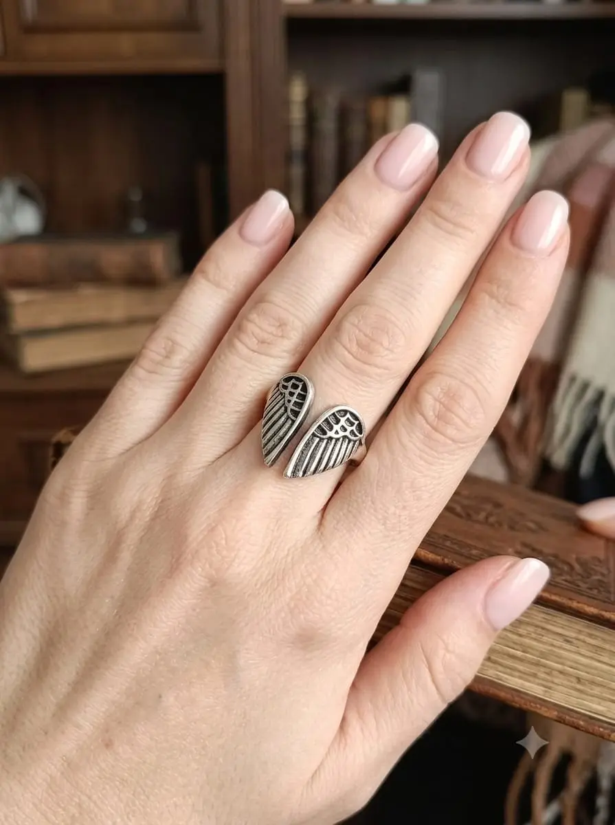 Anillo Ajustable Alas de Angel en Cajita