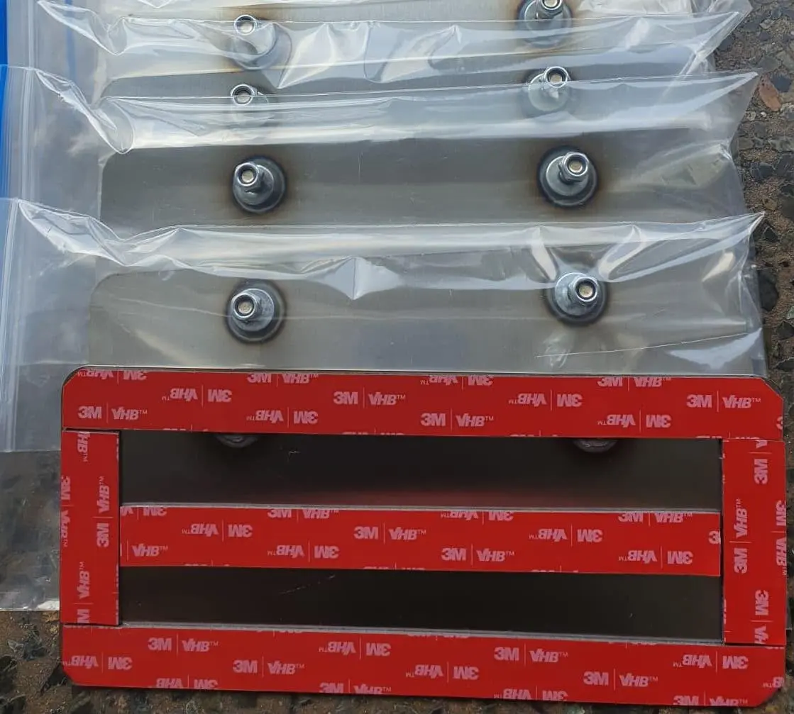 Portaplacas Flotantes para Motocicleta - Imagen 4