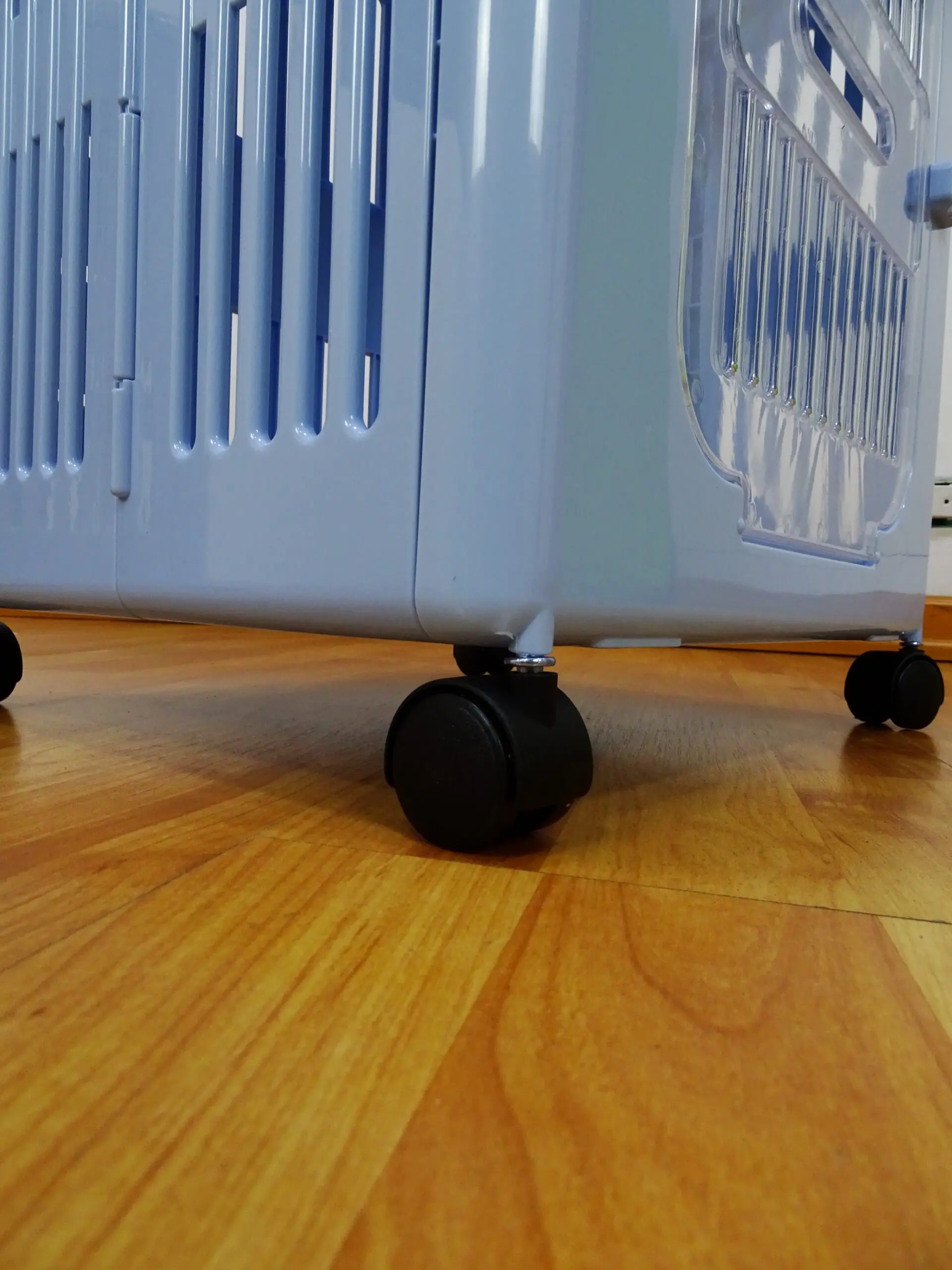 Ruedas giratorias de 360° del guacal maleta para mascotas