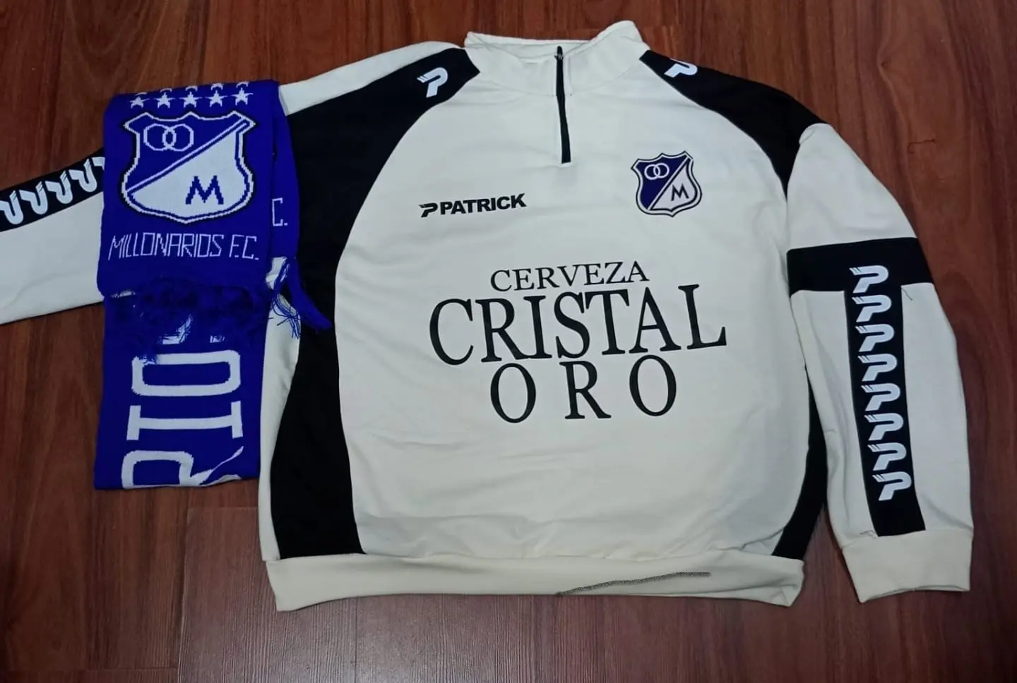 Buso Millonarios Cristal Oro Retro
