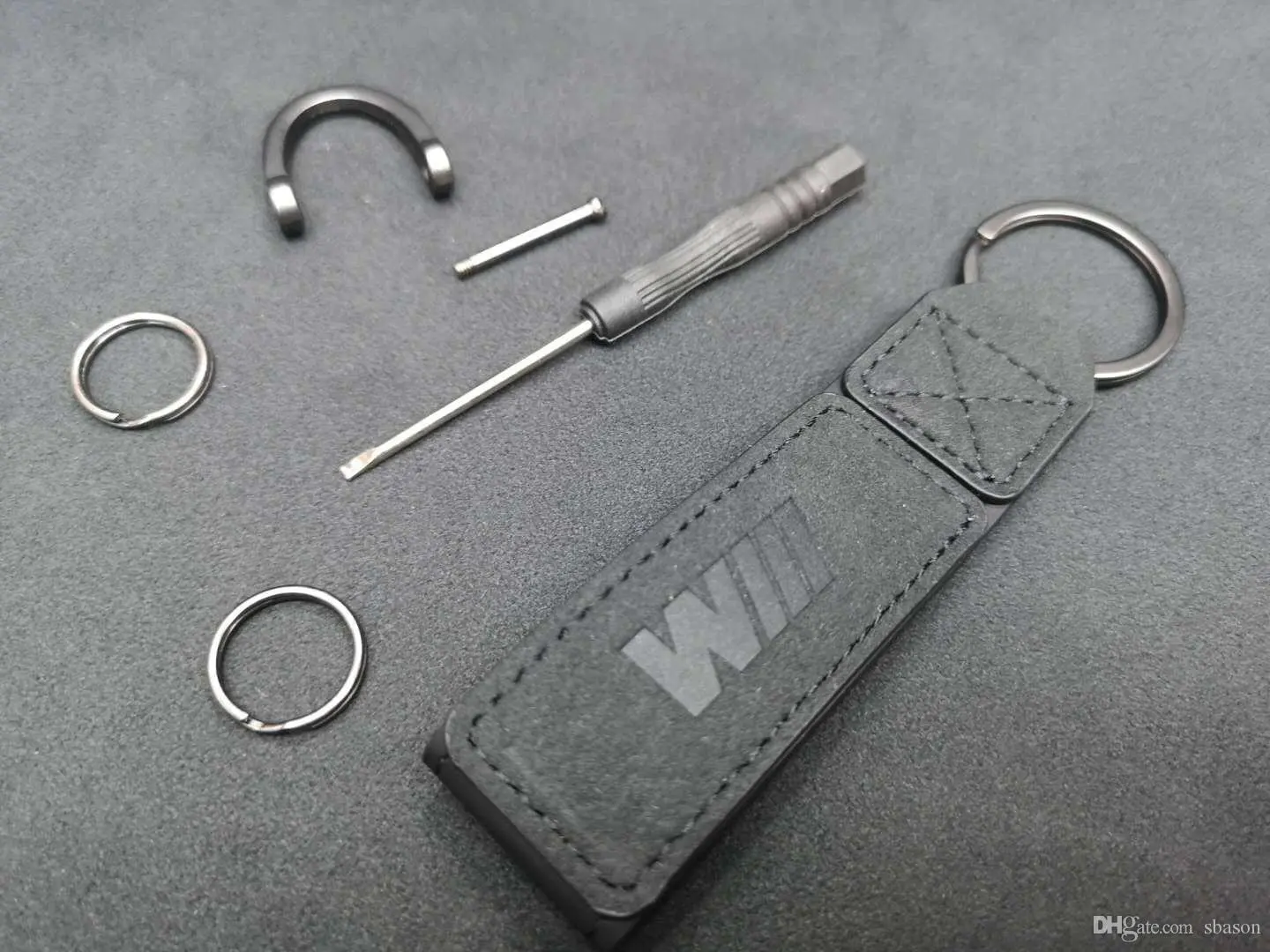 Set x4 Llavero de lujo en cuero sintético para BMW con destornillador - Protege tus llaves del desgaste diario con estilo