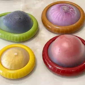 Set de alimentación infantil en silicona con plato antideslizante, tazón, cuchara y tenedor