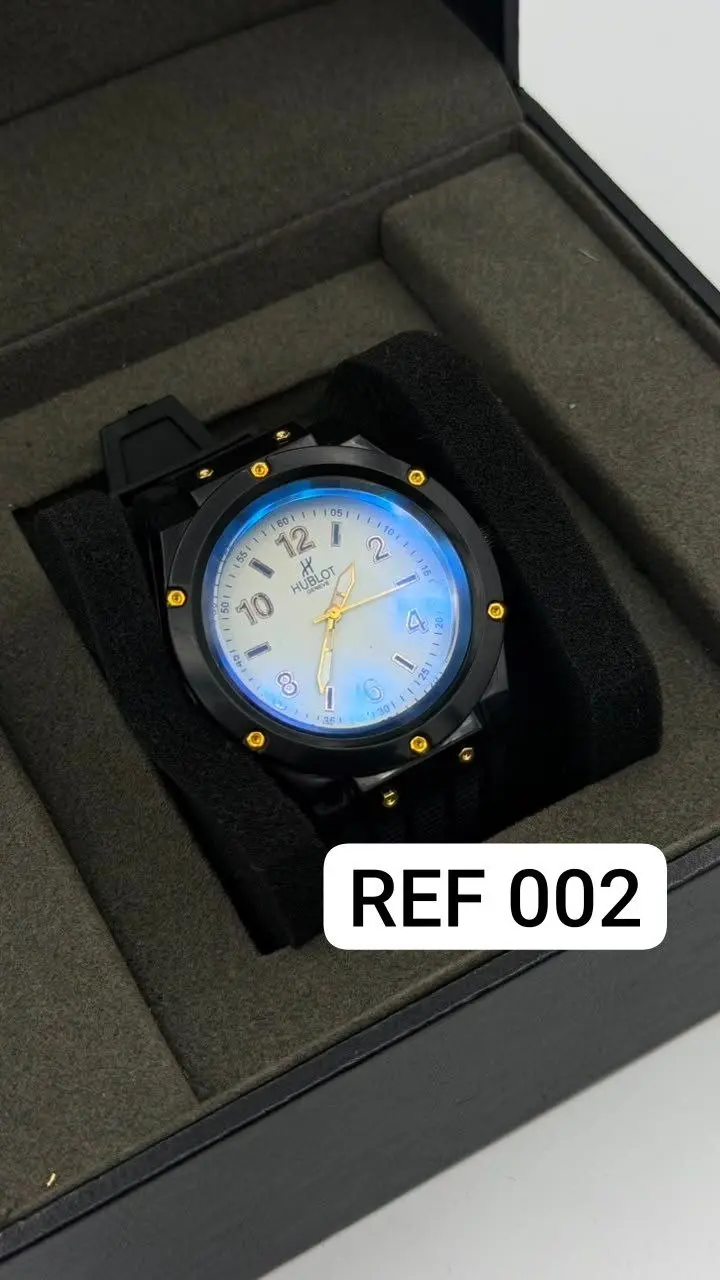 Reloj de pulsera Hublot Plus con correa de silicona - Eleva tu estilo diario con elegancia y distinción