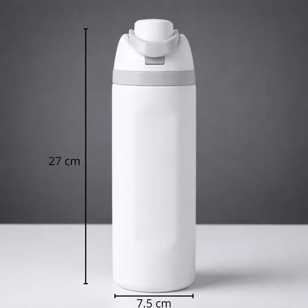 Termo deportivo blanco de 27 cm de alto y 7,5 cm de diámetro con tapa gris y boquilla, sobre superficie blanca