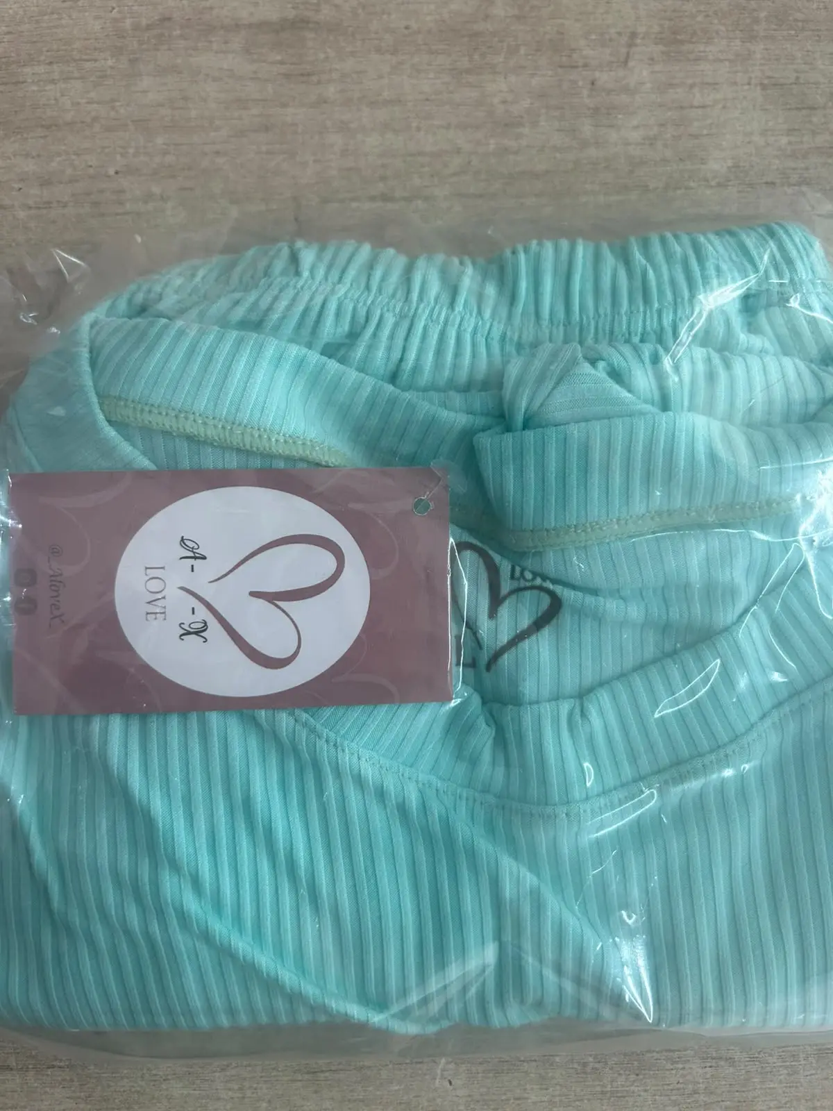 Pijama Verde Limon Aura - Detal - Imagen 2
