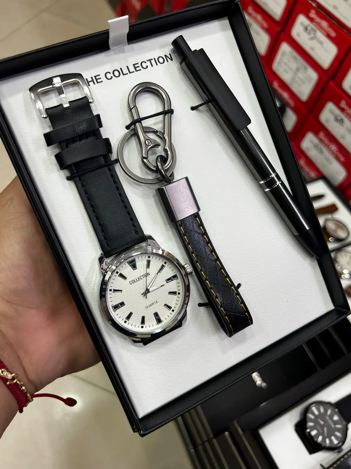 Reloj elegante de cuarzo con accesorios para caballero - Eleva tu presencia diaria con un estilo formal y distinguido