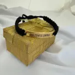 Pulsera ajustable con placa Dios Tiene El Control de oro de 18k - Brinda protección celestial y calma en momentos de incertidumbre - Imagen 2